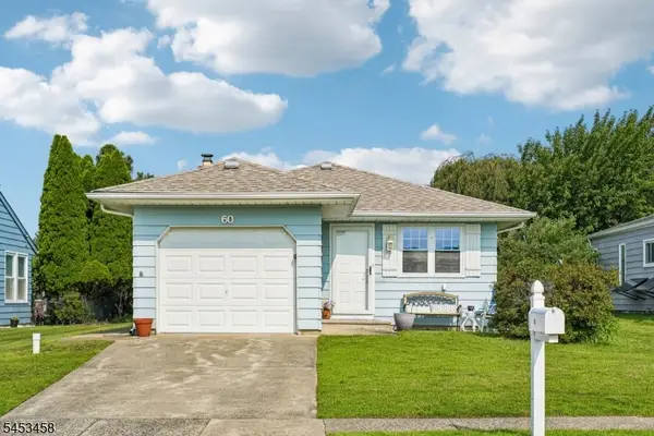 60 Puerto Vallarta St, Berkeley Twp., NJ 08757
