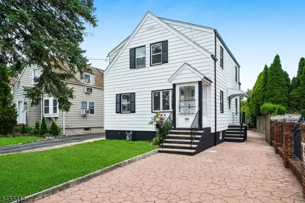 124 Woodruff Pl, Hillside Twp., NJ 07205