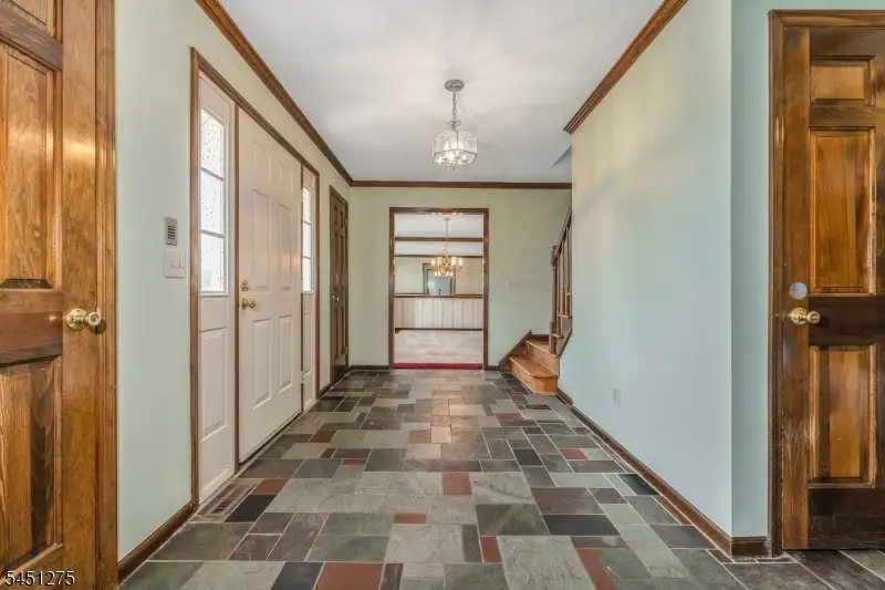 2 Wildwood Court, Raritan, NJ 08822 - #2