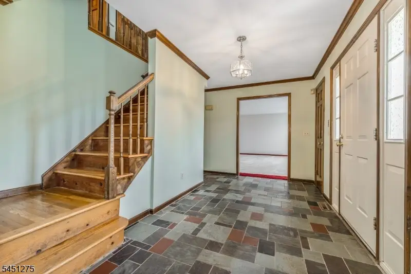 2 Wildwood Court, Raritan, NJ 08822 - #3