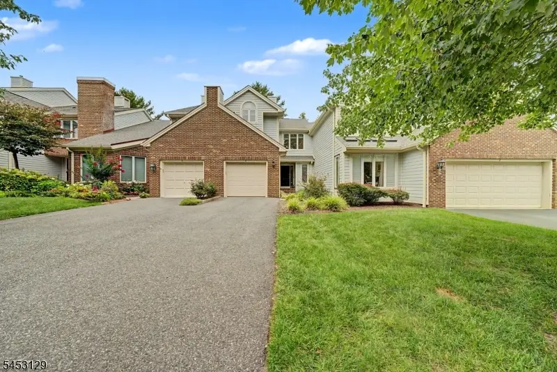 4 Jesse Ct, Montville, NJ 07045 - #1