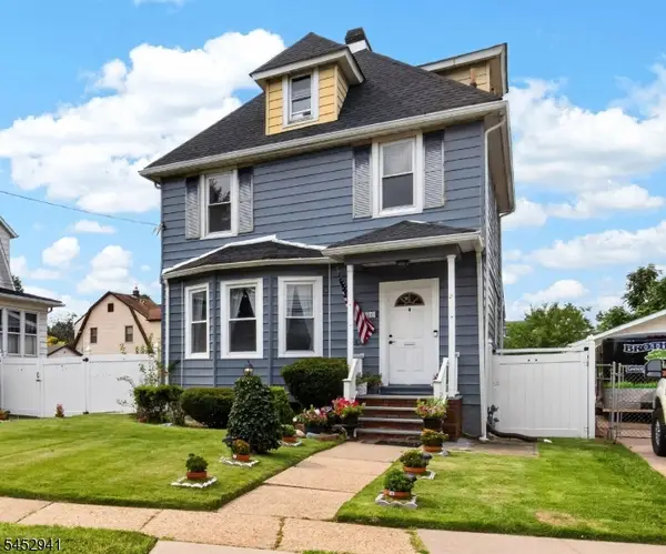 136 W Gibbons St, Linden City, NJ 07036