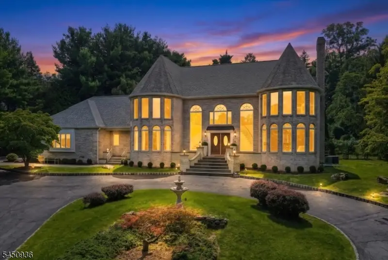 42 Lambert Dr, Sparta, NJ 07871 - #2