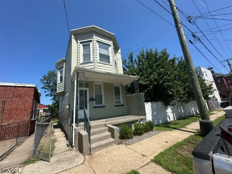 139 S Sussex St, Gloucester City, NJ 08030 - #1