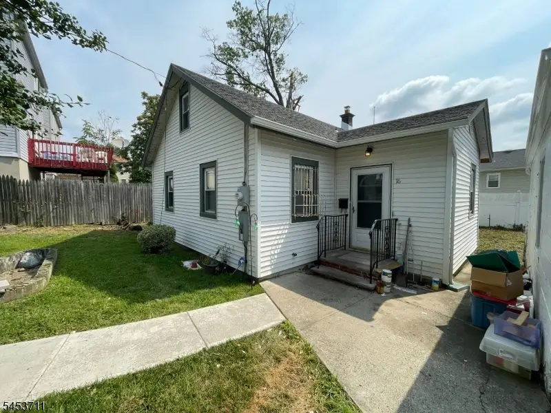 16 Bayard Pl, Newark, NJ 07106 - #2