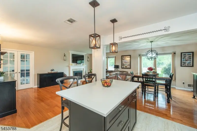3 Freedom Ct, Montville, NJ 07045 - #1