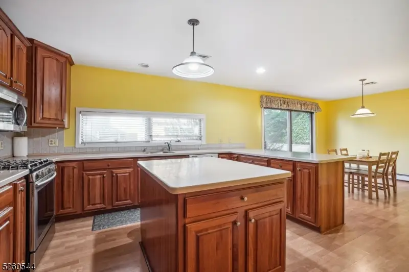 76 Stryker Ct, Bridgewater Center, NJ 08807 - #2