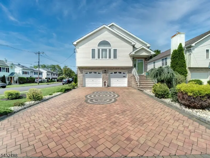 402 N 16th St, Kenilworth, NJ 07033 - #1