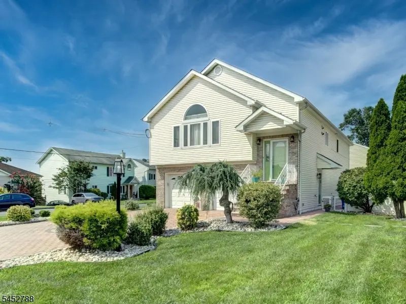 402 N 16th St, Kenilworth, NJ 07033 - #3