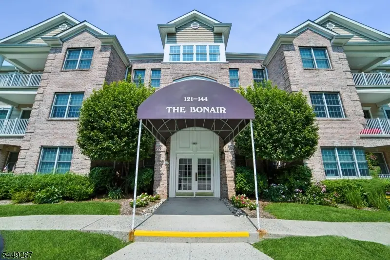 137 Ridgeview Ln #137, Mount Arlington, NJ 07856 - #3
