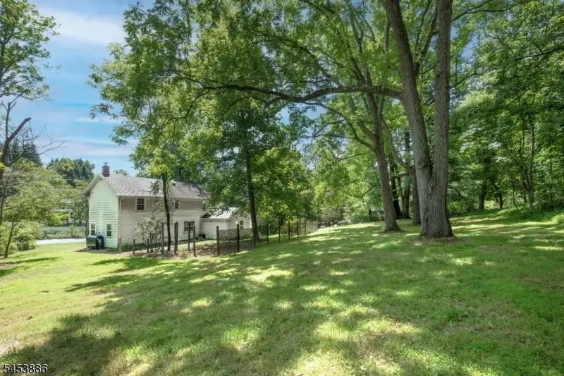 17 Willow Avenue, Peapack And Gladstone, NJ 07934 - #3