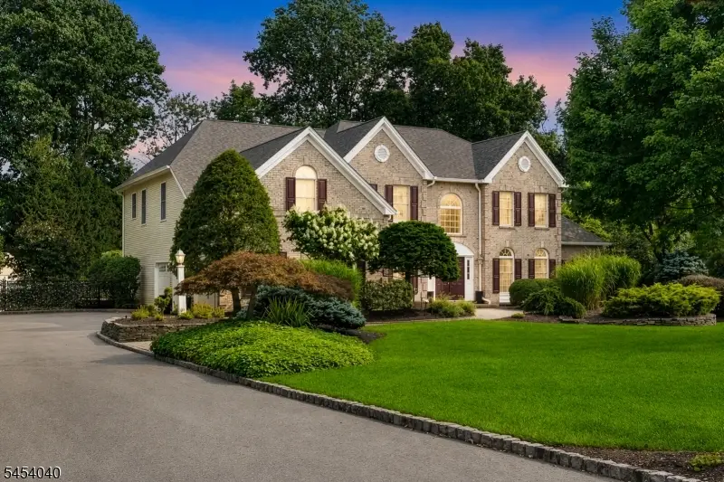41 Wellington Dr, Washington, NJ 07853 - #2