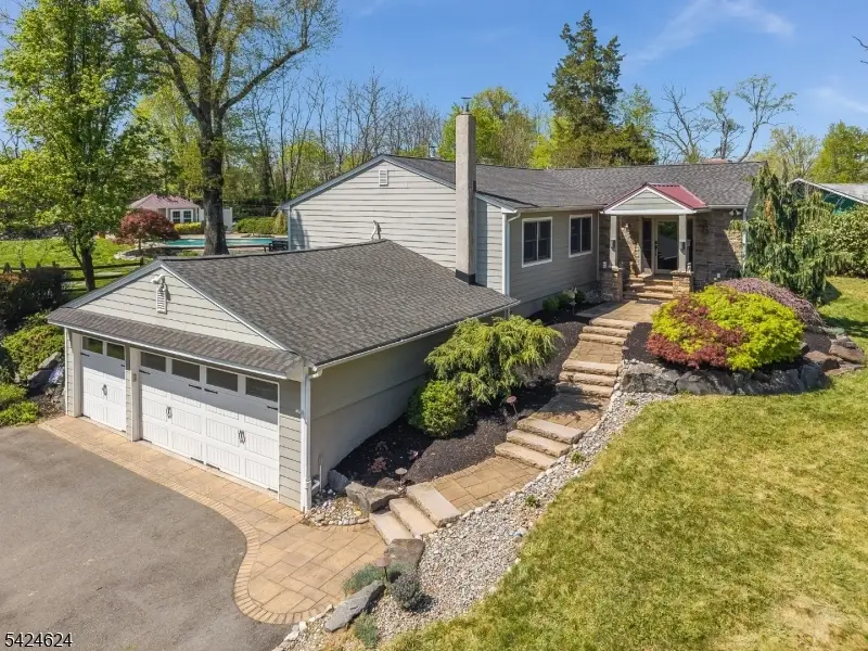 31 River Road, Raritan, NJ 08822 - #2