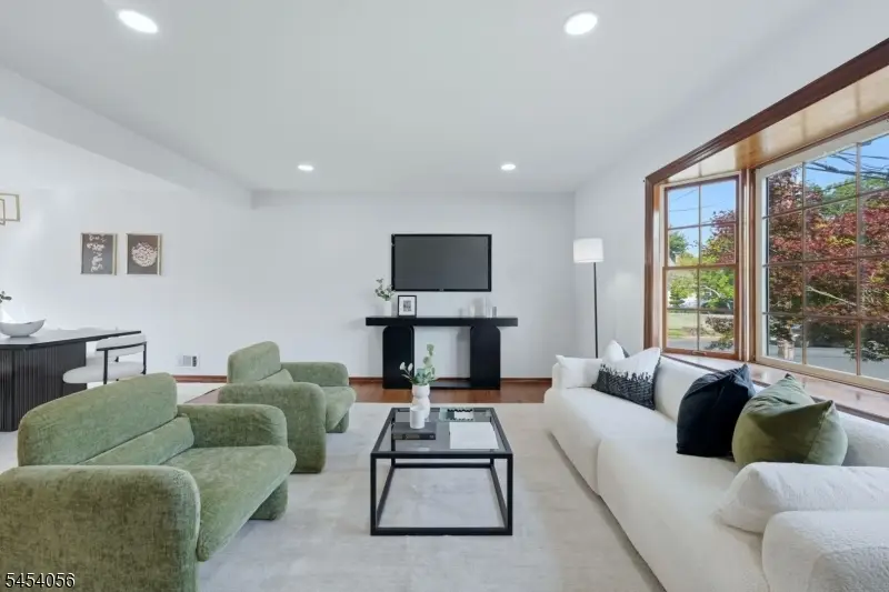 700 Willick Rd, Linden, NJ 07036 - #1