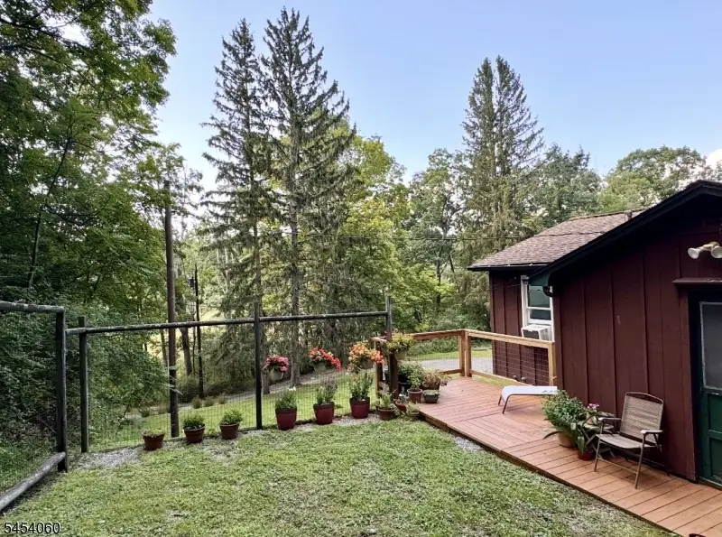 20 E Crisman Rd, Hardwick, NJ 07825 - #2