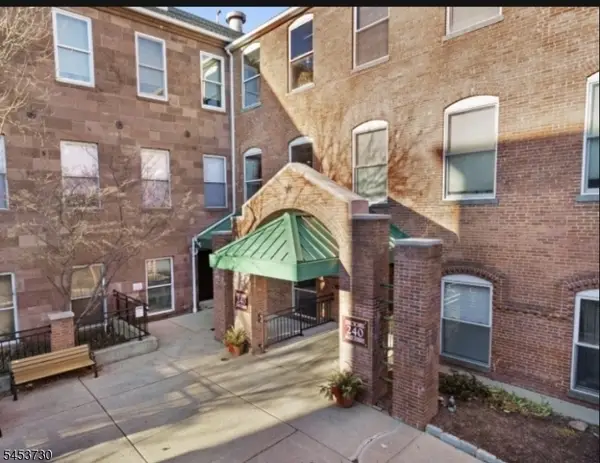 240 Main St #305, Little Falls Twp., NJ 07424