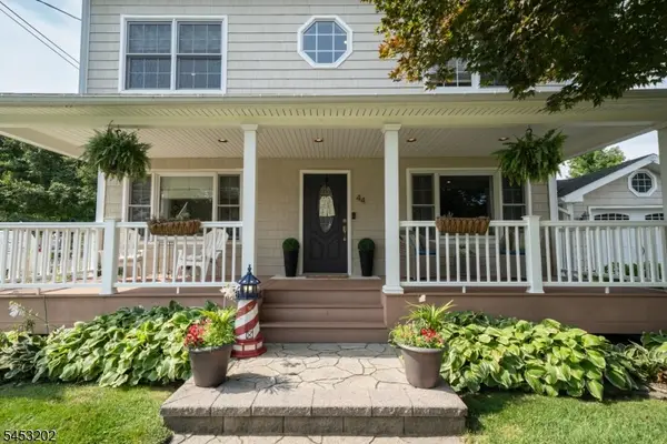 44 First St, Roxbury Twp., NJ 07847