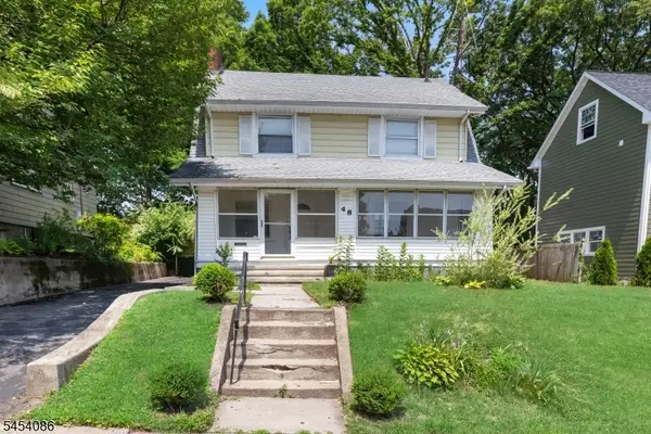 48 Laurel Ave, East Orange City, NJ 07017