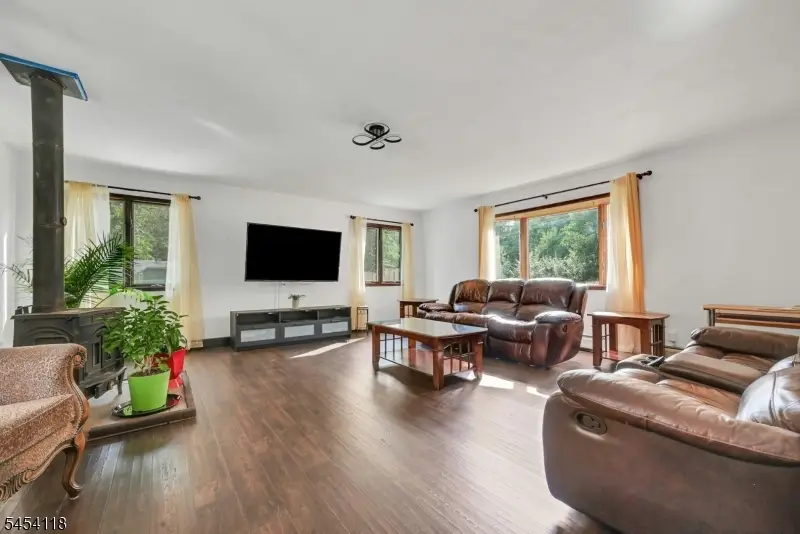 380 Ringwood Ave, Wanaque, NJ 07465 - #3