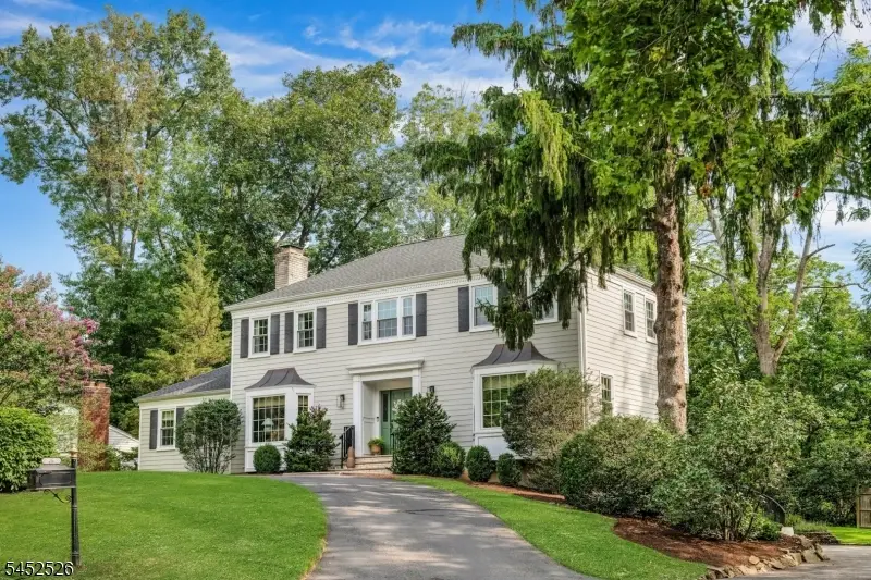 5 Oechsner Ct, Berkeley Heights, NJ 07922 - #2
