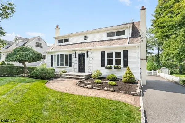 33 Beverly Rd, West Caldwell Twp., NJ 07006