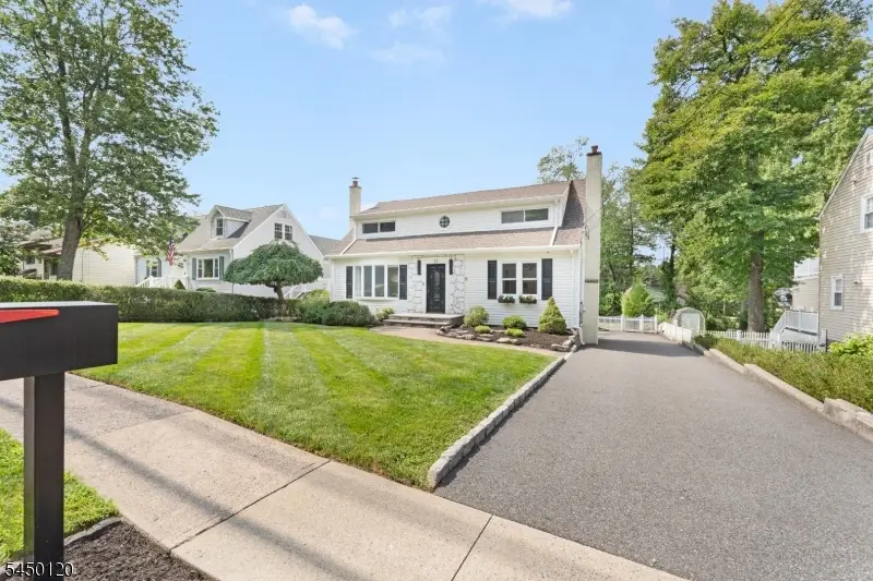 33 Beverly Rd, West Caldwell, NJ 07006 - #3