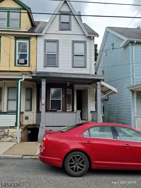 21 Hanover St, Phillipsburg Town, NJ 08865