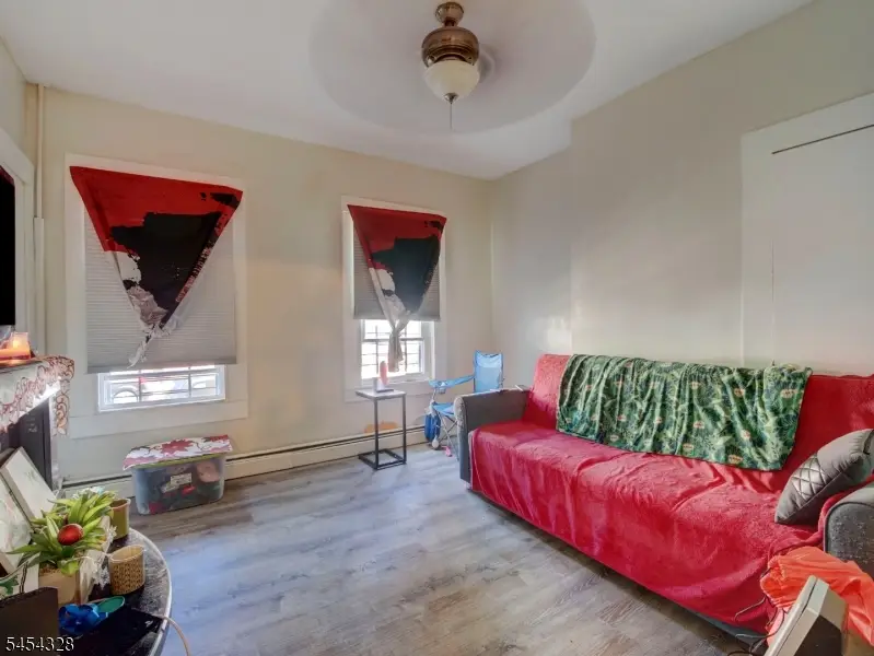 39 Hillman St, Paterson, NJ 07522 - #3