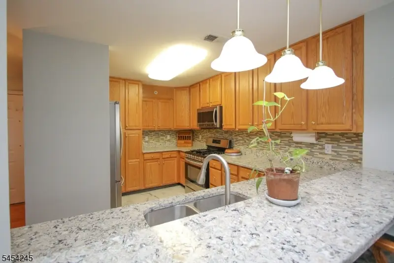 10 Redspire Dr #10, Union, NJ 07083 - #2
