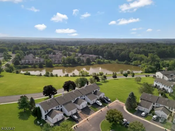 416 Willow Ct, Raritan Twp., NJ 08822