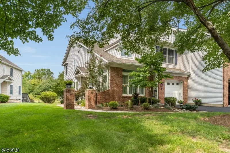 28 Pond Ridge Dr, Clinton, NJ 08809 - #3