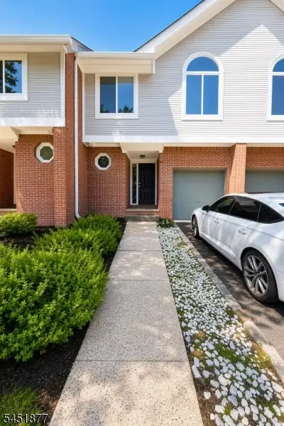6 Mount Vernon Sq, Verona, NJ 07044 - #2