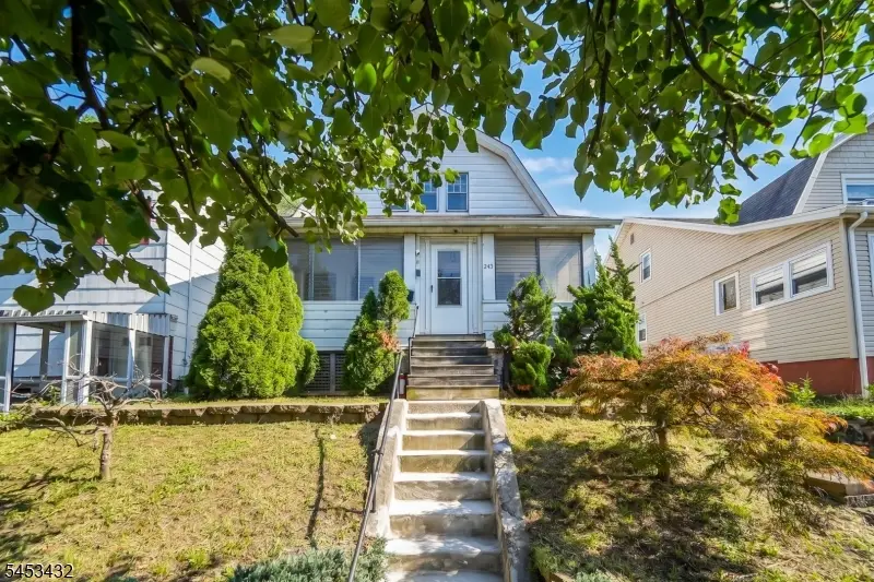 243 Globe Ave, Connecticut Farms, NJ 07083 - #2