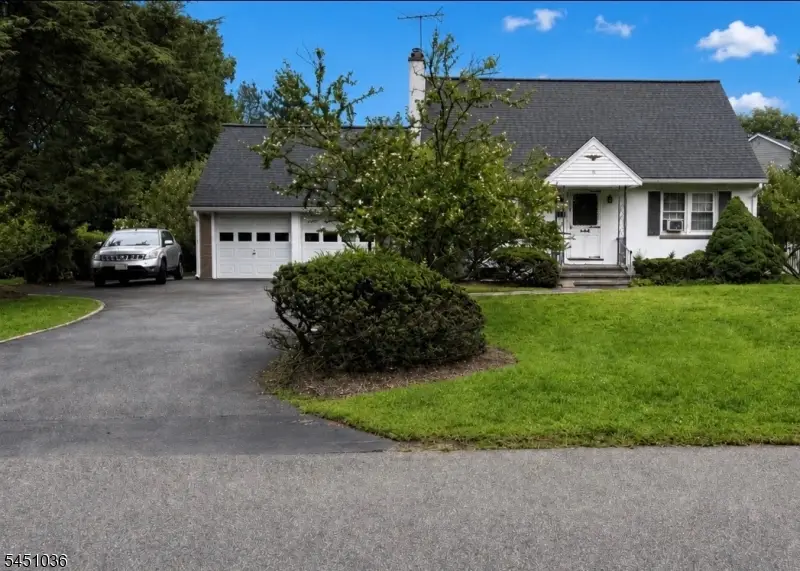 76 Linwood Ave, Midland Park, NJ 07432 - #1