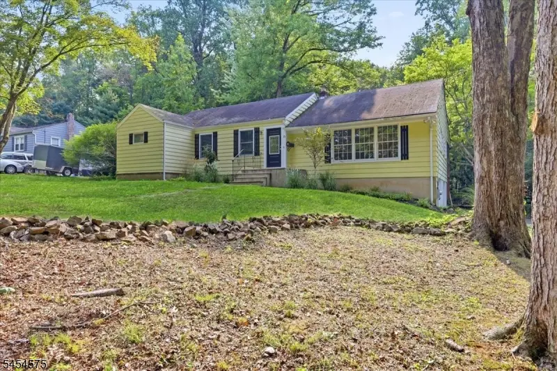 27 Inwood Rd, Berkeley Heights, NJ 07922 - #2