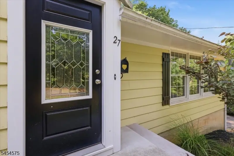 27 Inwood Rd, Berkeley Heights, NJ 07922 - #3