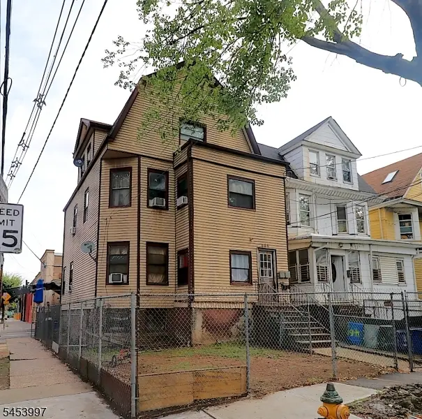 465 4th Ave, Newark, NJ 07107 - #1