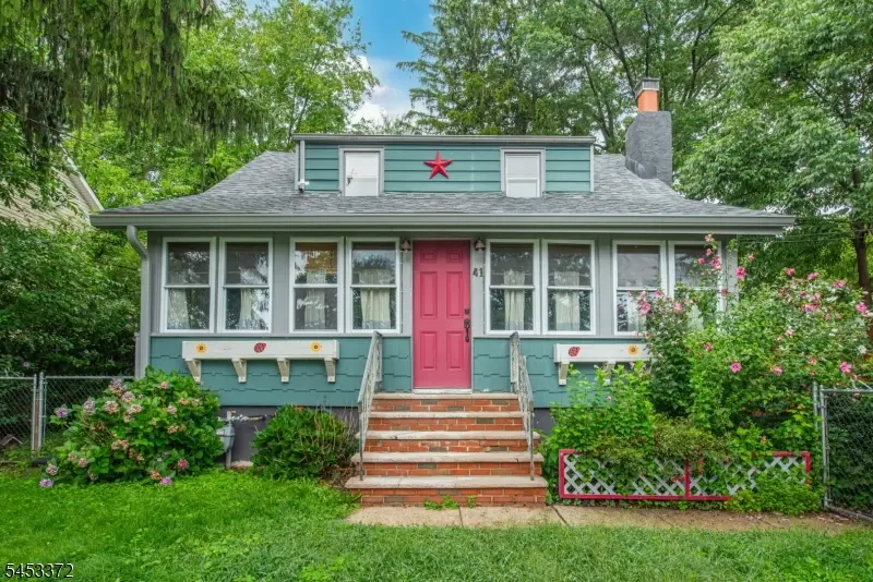 41 Dacotah Ave, Lake Hiawatha, NJ 07034 - #1