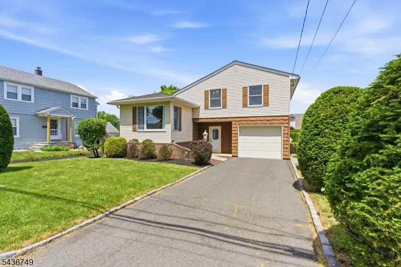 162 Washington St, Berkeley Heights, NJ 07922 - #2