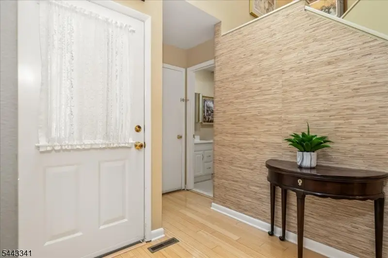 3 Nottingham Ct, Morris, NJ 07960 - #3