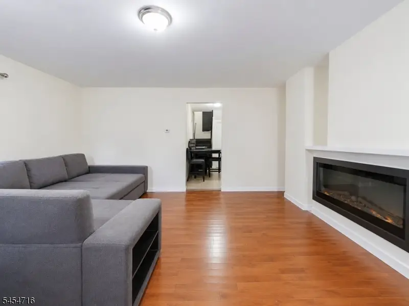 239 S 19th St, Newark, NJ 07103 - #3