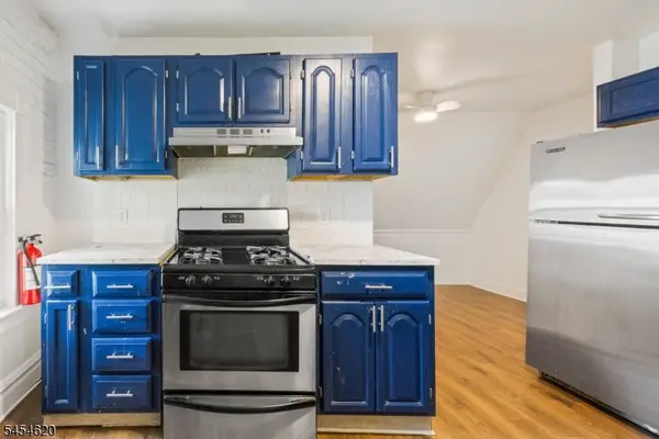 209 N 11th St, Newark City, NJ 07107