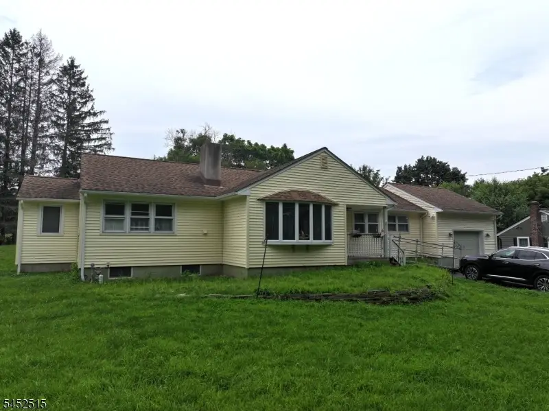 16 Lloyd Ave, Branchville, NJ 07826 - #1