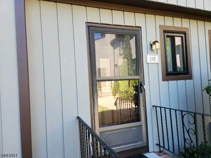 38 Park St 24e #E, Florham Park, NJ 07932 - #2