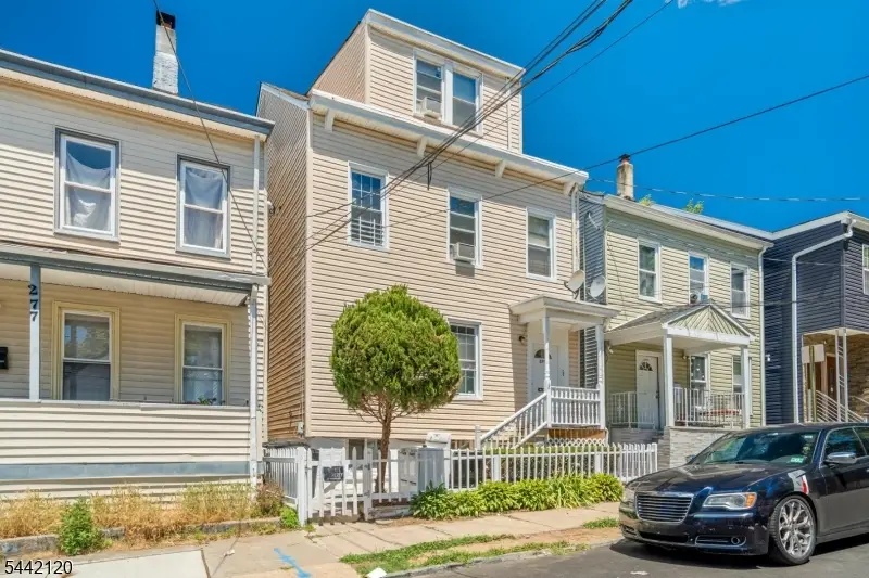 279 N 4th St, Paterson, NJ 07522 - #1