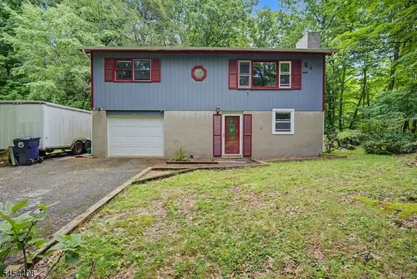 16 Foulton Ter, Vernon Twp., NJ 07461
