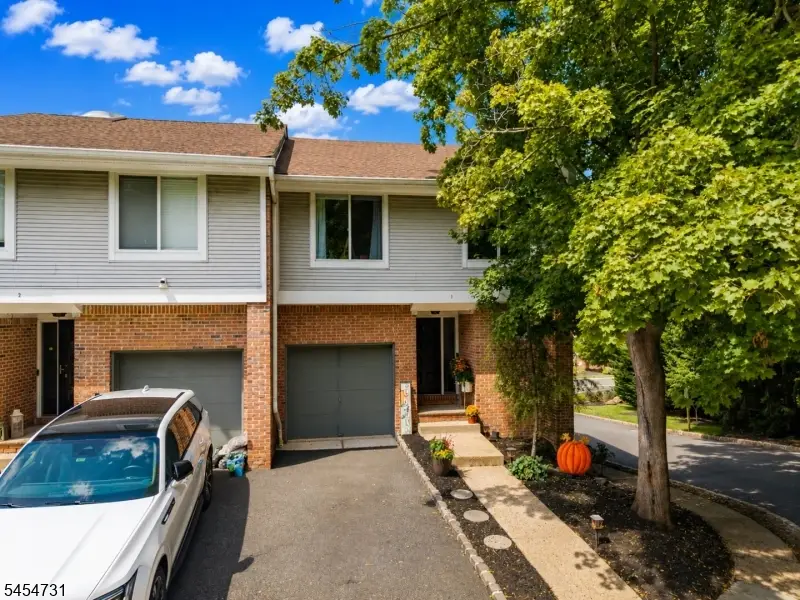 1 Mt Vernon Square, Verona, NJ 07044 - #1