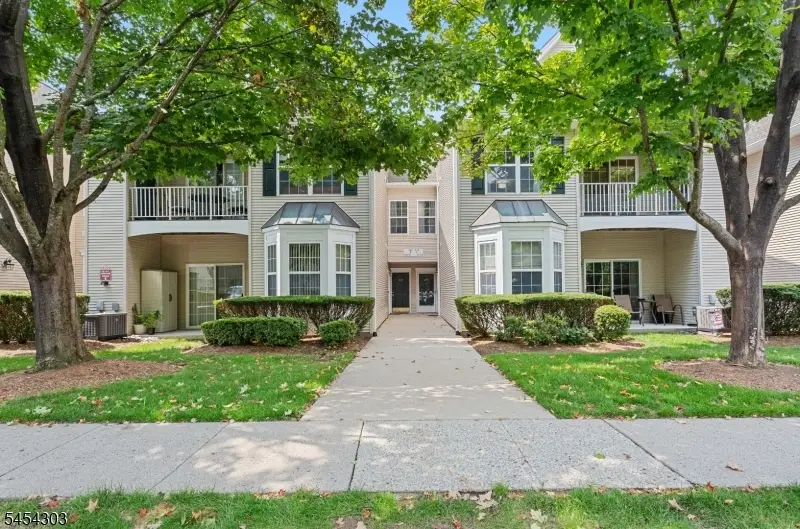314 Cambridge Dr, Butler, NJ 07405 - #1