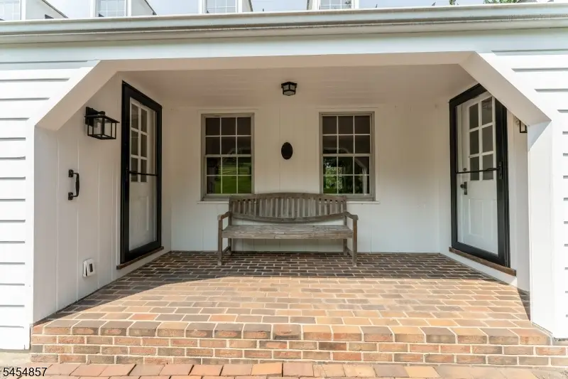 208 Race St, Pittstown, NJ 08867 - #3