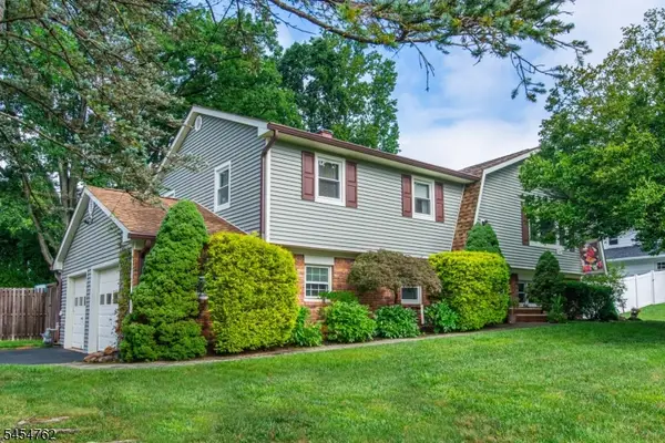 14 Jill Ter, Roxbury Twp., NJ 07876